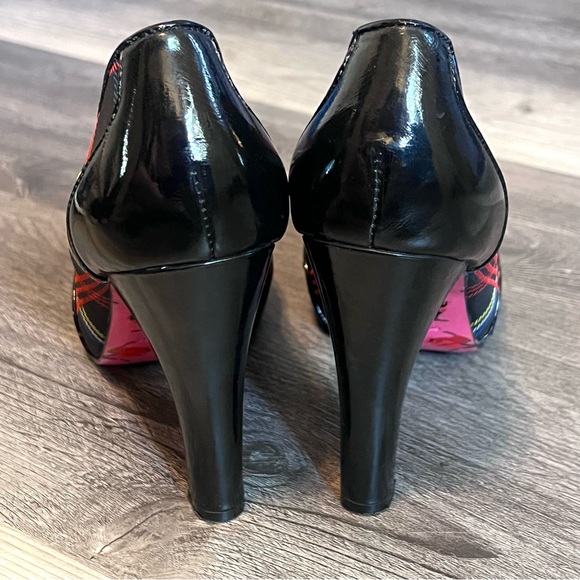 Betsey Johnson Patent Leather Tartan Plaid Vintage Pumps Heels Size 8 - Picture 5 of 11